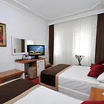 Hotel Ramira 4*