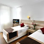 Ramira Hotel